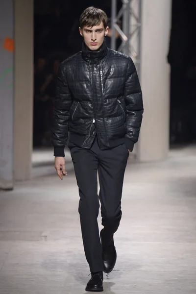 Look 39